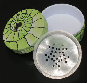 China Crema redonda cosmética de lujo del buteprate de la caja de la lata con interno plástico proveedor